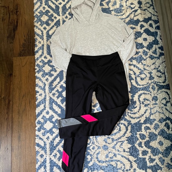 Athletic Works Girl’s Outfit - Picture 5 of 6